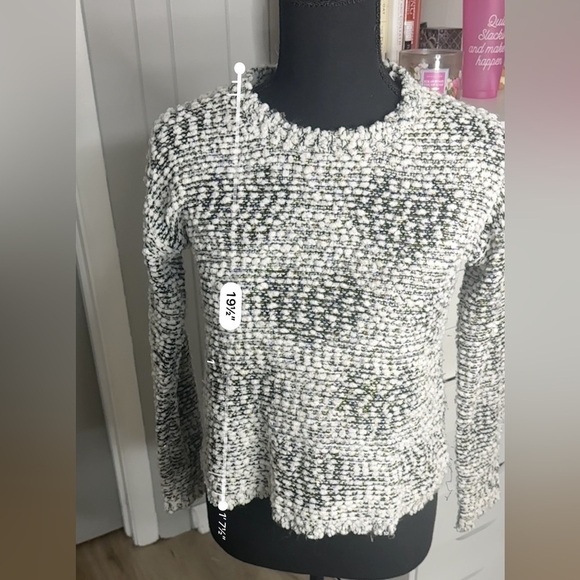 Jessica Simpson Chunky Cropped Sweater Size Large - Picture 4 of 5